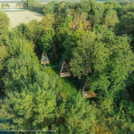 Ecolodges De Reve Dans Un Chateau De Conte De Fees Les-Trois-Moutiers Exteriér fotografie