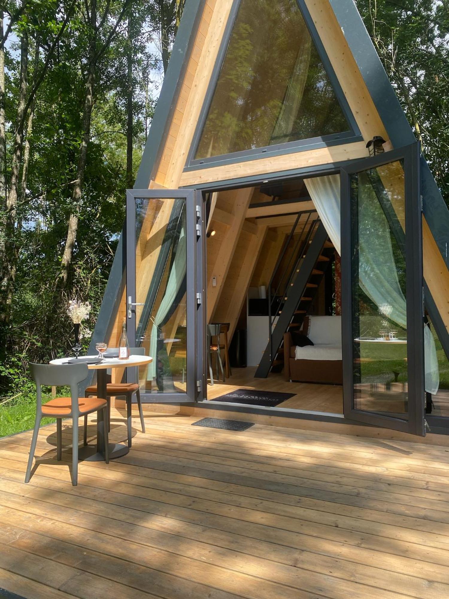 Ecolodges De Reve Dans Un Chateau De Conte De Fees Les-Trois-Moutiers Exteriér fotografie