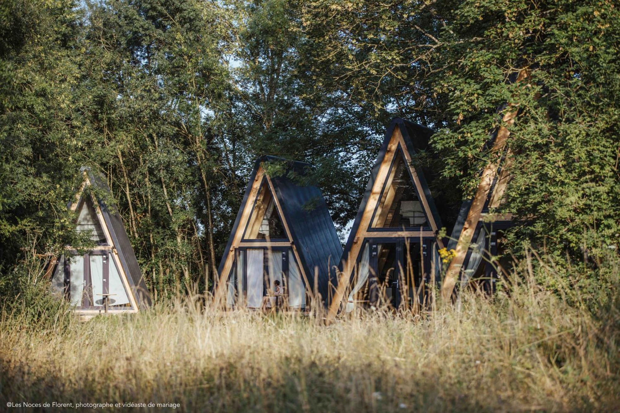 Ecolodges De Reve Dans Un Chateau De Conte De Fees Les-Trois-Moutiers Exteriér fotografie